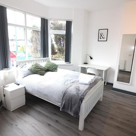 Newly Refurbished Studio, Great Location 8 Studios ノッティンガム エクステリア 写真