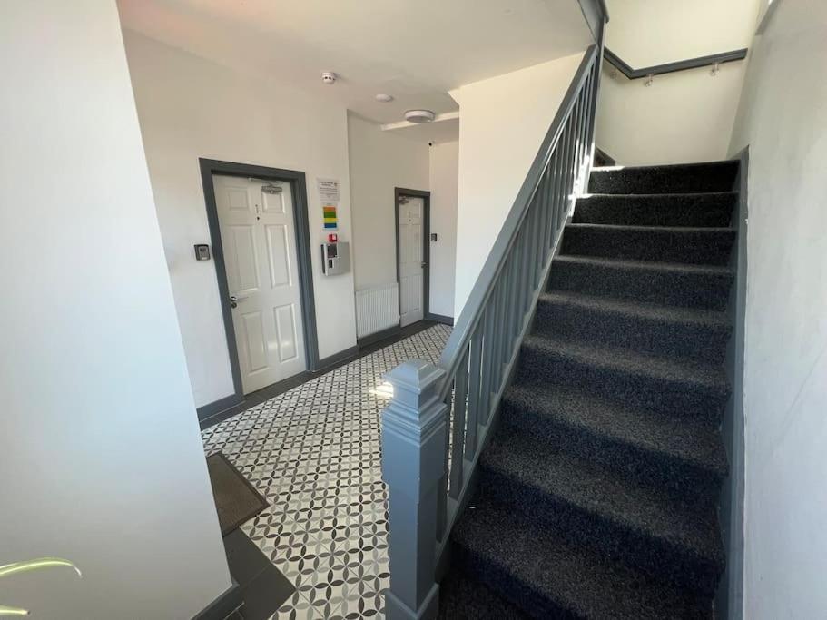 Newly Refurbished Studio, Great Location 8 Studios ノッティンガム エクステリア 写真