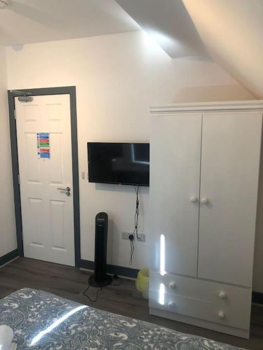 Newly Refurbished Studio, Great Location 8 Studios ノッティンガム エクステリア 写真