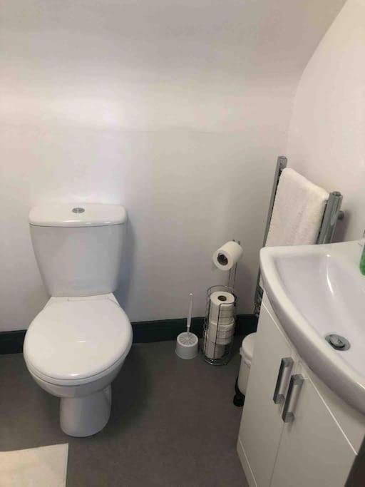 Newly Refurbished Studio, Great Location 8 Studios ノッティンガム エクステリア 写真