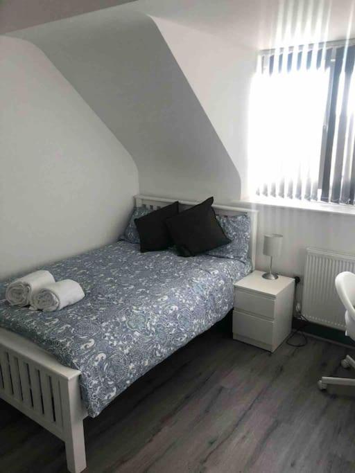 Newly Refurbished Studio, Great Location 8 Studios ノッティンガム エクステリア 写真